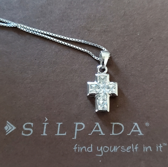 RARE Silpada Sterling Silver CZ Cross Pendant Necklace N0769